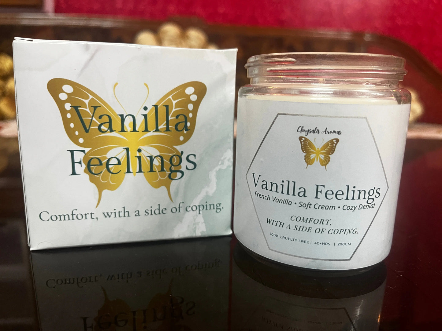 Handcrafted vanilla candle with natural fragrance oil – ideal for mindful living