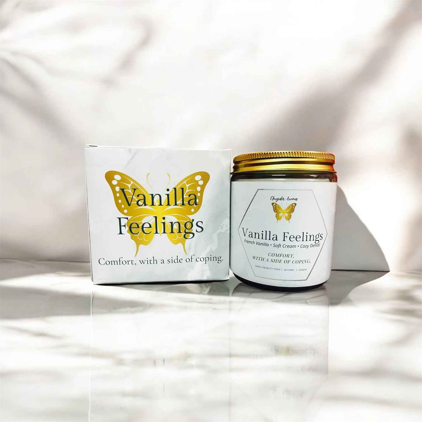 Vanilla Feelings candle packaging close-up – sustainable and beautifully minimal